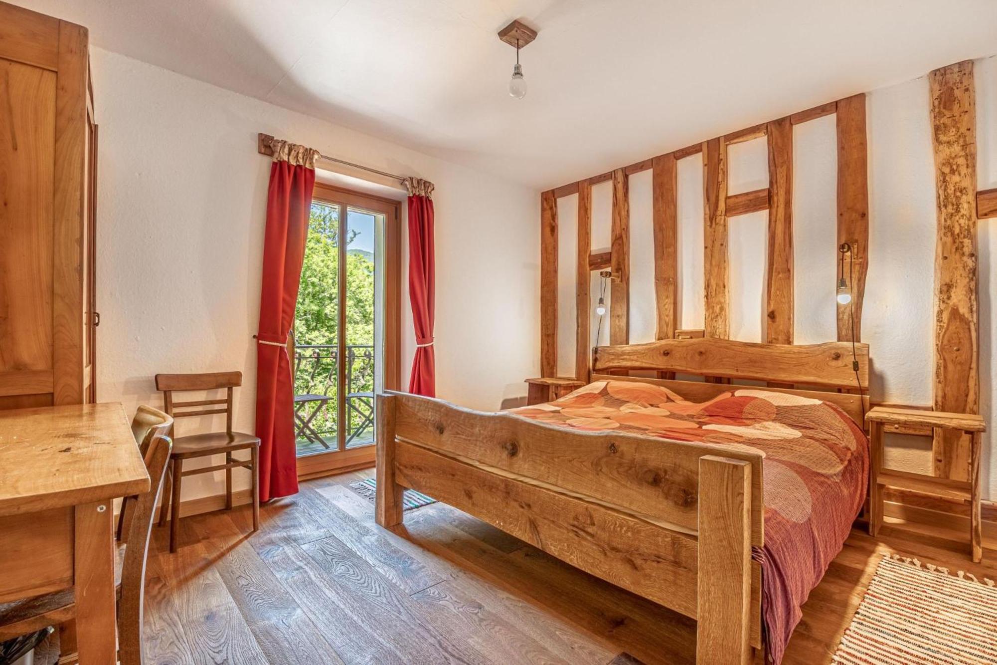 House By The Stream - Happy Rentals Avce Kültér fotó